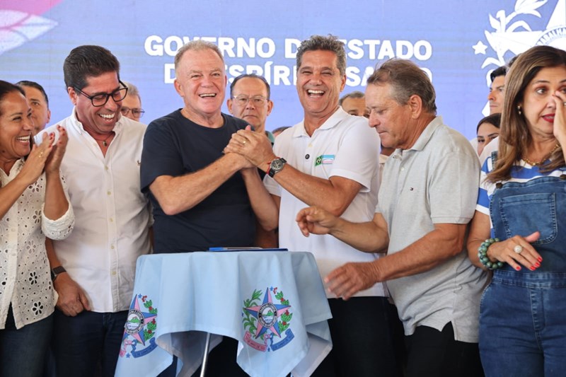 Casagrande-e-Ferraco-em-Nova-Venecia-Helio-Filho-Secom-ES “Temos um governo municipalista, que dialoga, constrói soluções e faz investimentos, ressalta Casão em Nova Venécia
