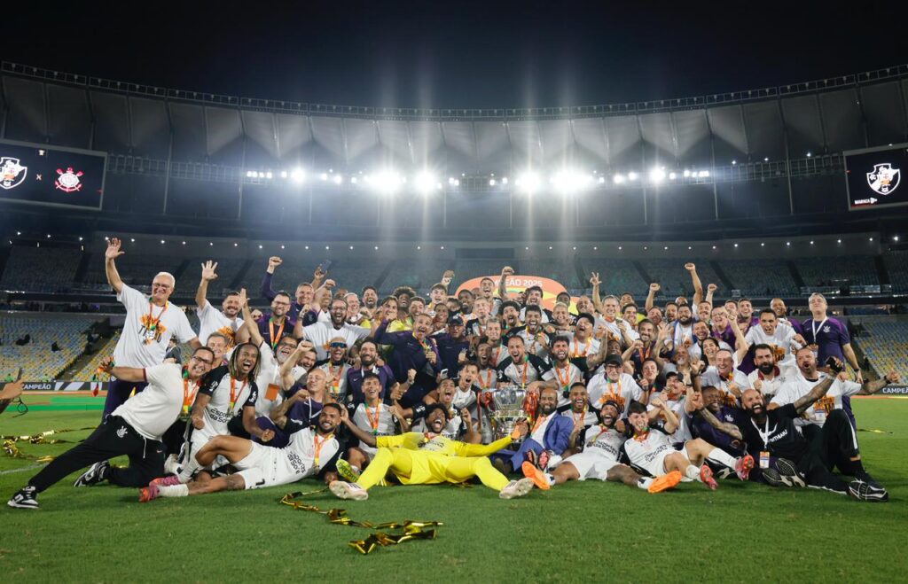 Corinthians-campeao-4x-Copa-do-Brasil-Rafael-Ribeiro-CBF-1024x659 Duelo de gigantes no Mané Garrincha