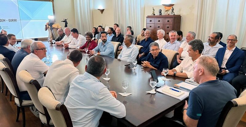 Casao-assina-Edital-2-macrodrenagem-em-Guriri-Cid-Costa-Governo-ES-2-e1774439998388 Casagrande anuncia edital com R$ 321,8 milhões para nova etapa da macrodrenagem de Guriri