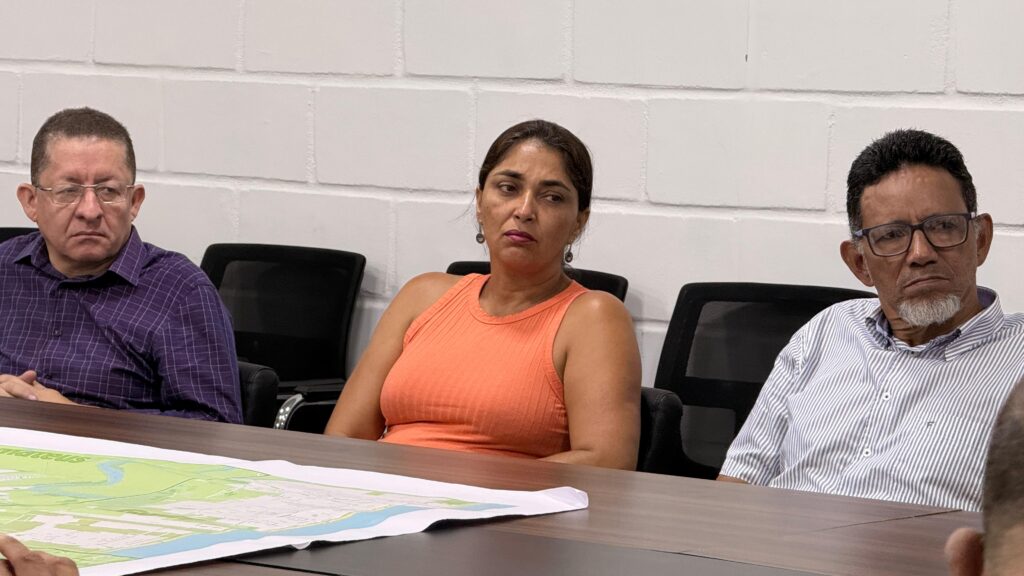 Marcus-com-pastores-e-Isamara-PMSM-1024x576 Em reunião com prefeito, Conselho de Pastores destaca resgate de espaços públicos