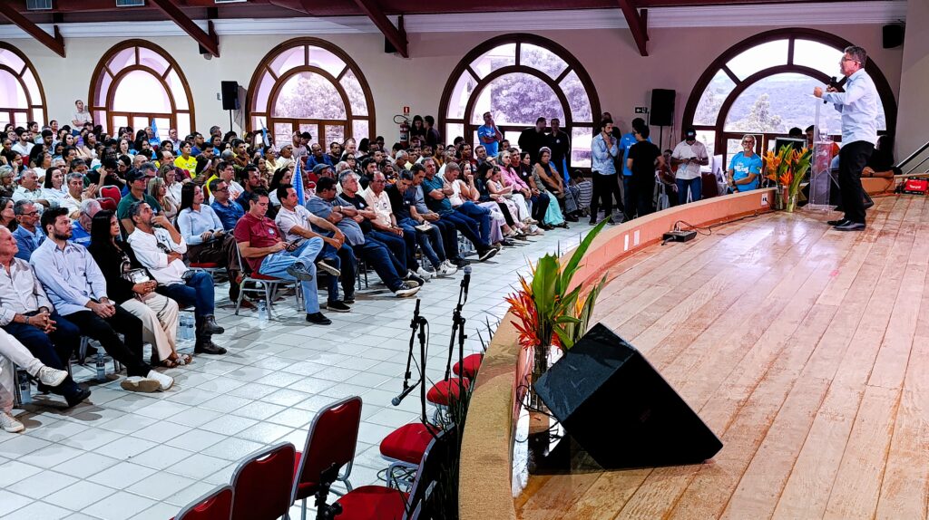 IMG_20260411_104921-1024x574 Com governador, Freitas mostra prestígio em prestação de contas