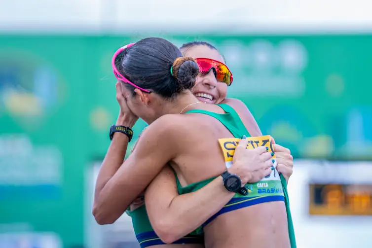 equipe_feminina_conquistam_bronze_no_mundial_de_marcha04-Mariana-Sa-COB Caio Bonfim e equipe feminina conquistam bronze no Mundial de Marcha