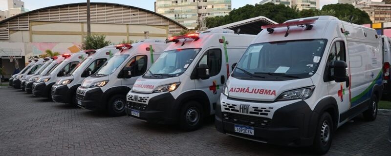 Ricardo-entrega-viaturas-Helio-Filho-Governo-ES-2-e1778297347492 Ricardo entrega 21 novas ambulâncias a municípios capixabas