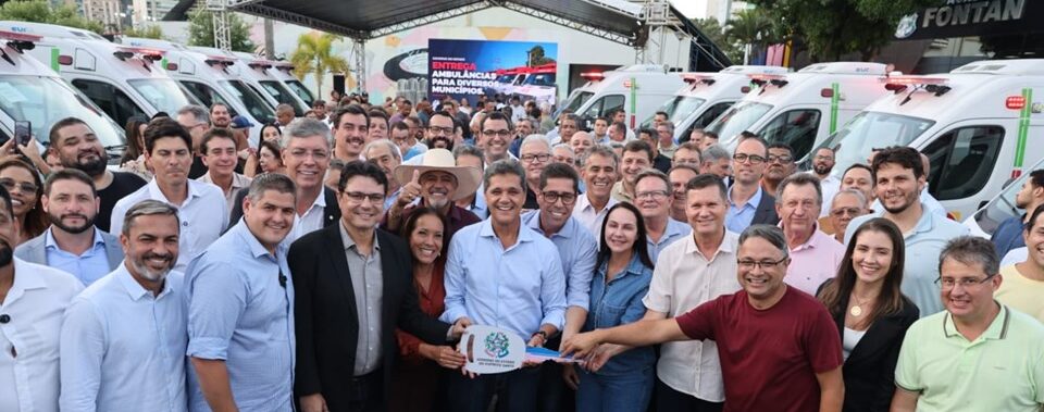 Ricardo-entrega-viaturas-Helio-Filho-Governo-ES-e1778292231216 Ricardo entrega 21 novas ambulâncias a municípios capixabas