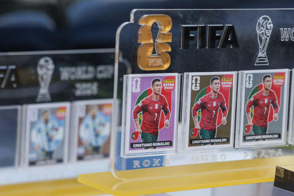 0d4a8657-1024x683 Troca de figurinhas pode atenuar alto custo do álbum da Copa do Mundo
