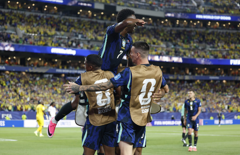Brasil-vence-Haiti-por-3-a-0-Rafael-Ribeiro-CBF-8-1024x662 Brasil pinta o 7 contra o Haiti e lidera