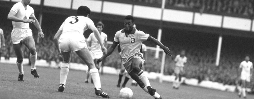 Copa-66-Pele-contra-a-Bulgaria-Arquivo-Nacional-Correio-da-Manha-1024x400 Brasil nas Copas: 1966, a despedida de Garrincha da Seleção