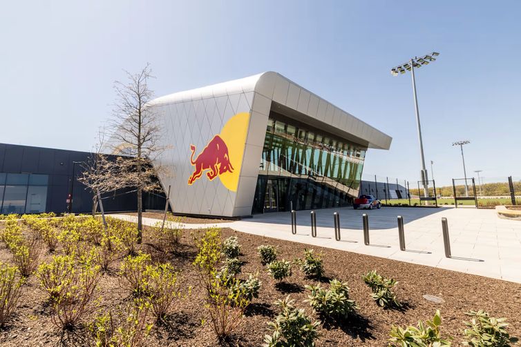 New-York-Red-Bulls-Divulgacao Seleção terá primeiro treino nos EUA menos de 24 horas após embarque