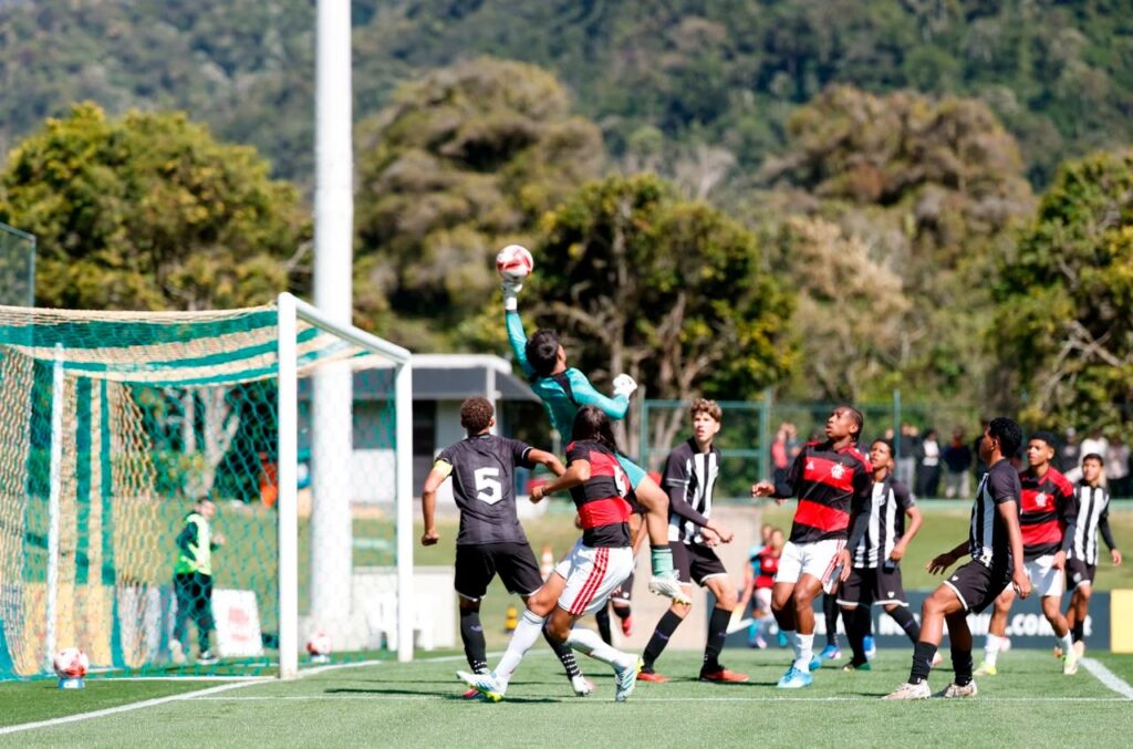Ceara-fica-em-terceiro-no-sub-15-Rafael-Ribeiro-CBF-1024x677 Internacional é campeão da 1ª Copa do Brasil Sub-15