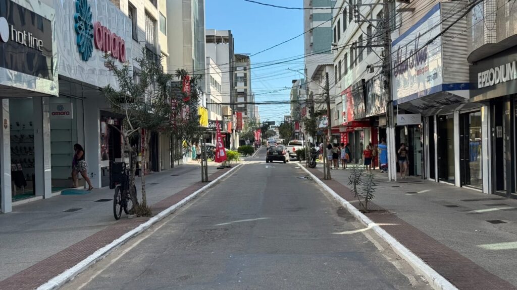 Comercio-de-Linhares-Rallyson-Marcondes-Prefeitura-de-Linhares-1024x576 Comerciantes esperam aumento de até 30% nas vendas com a Expolinhares