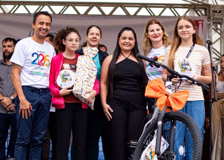 Desfile-civico-Gabriel-Volponi-Prefeitura-de-Linhares-5-e1787658190250 Desfile resgata história, cultura e orgulho linharense
