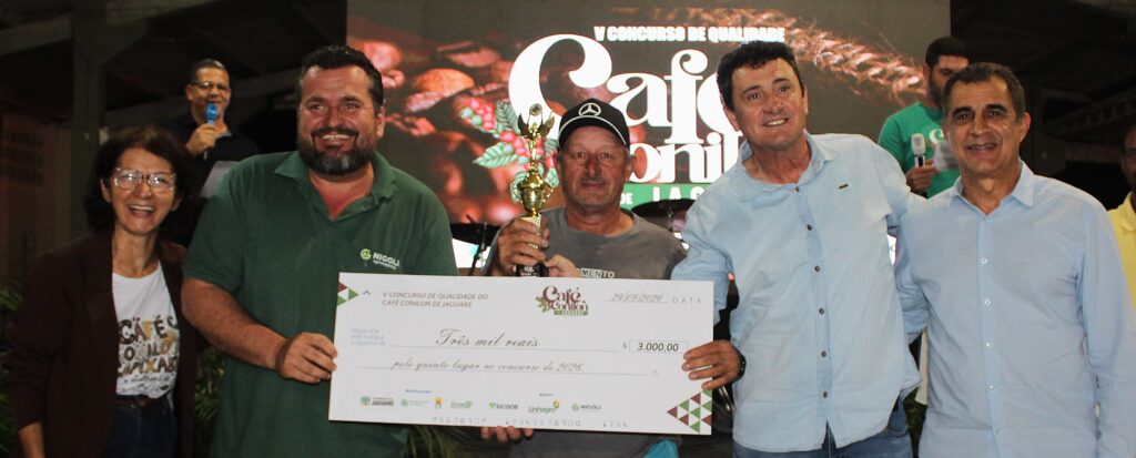 Campeoes-do-conilon-Prefeitura-de-Jaguare-quinto-lugar-1024x413 Produtor Jordã Dondoni Tonini vence concurso de qualidade do conilon em Jaguaré
