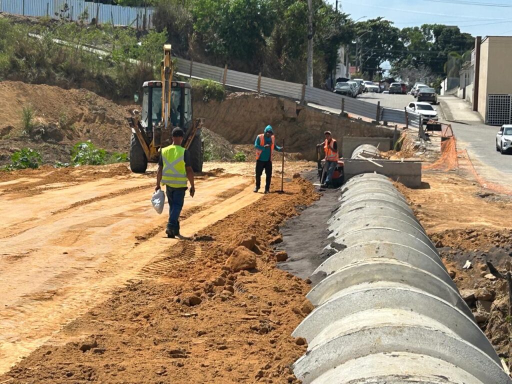 Obras-no-Bairro-Colina-Nathalia-de-Barros-Prefeitura-de-Linhares-2-1024x768 Linhares: trechos de avenidas no bairro Colina será interditado por 30 dias para obras