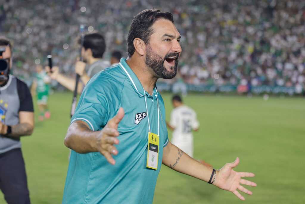 Uberlandia-campeao-Serie-D-Rafael-Ribeiro-CBF-5-Danilo-tecnico-1024x687 Uberlândia vence a Série D e garante segundo título nacional