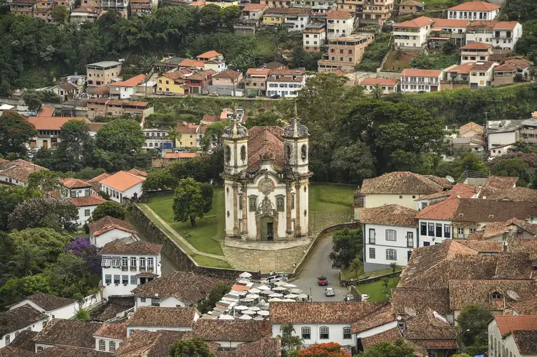 Campanha-igreja-historica-Pedro-Vilela-MTur Lula quer aumentar incentivos à cultura; Flávio defende patrimônio